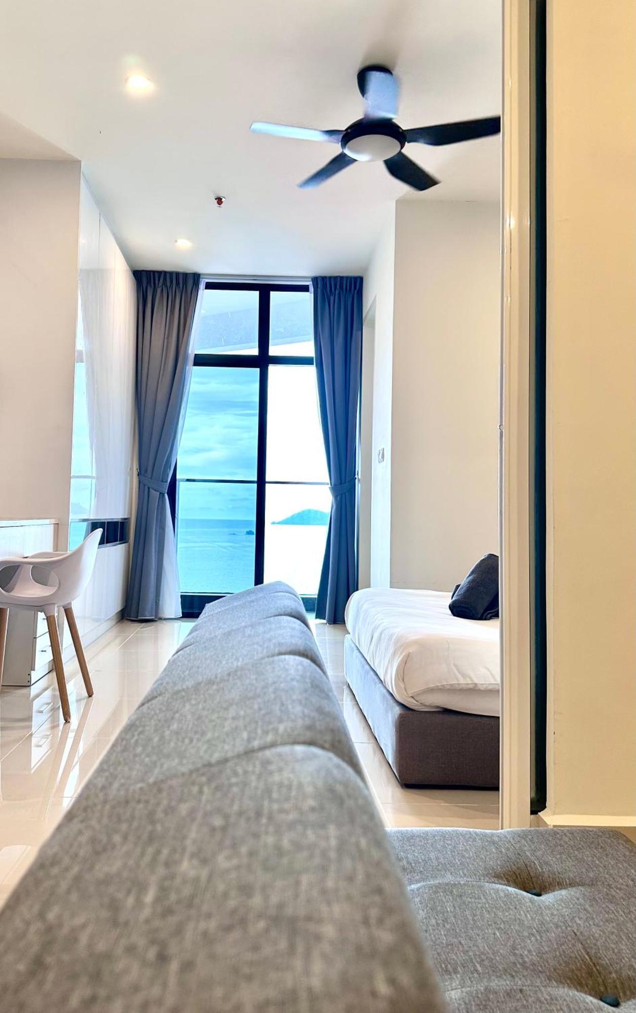 Centre @ The Shore By Casa Yolo *