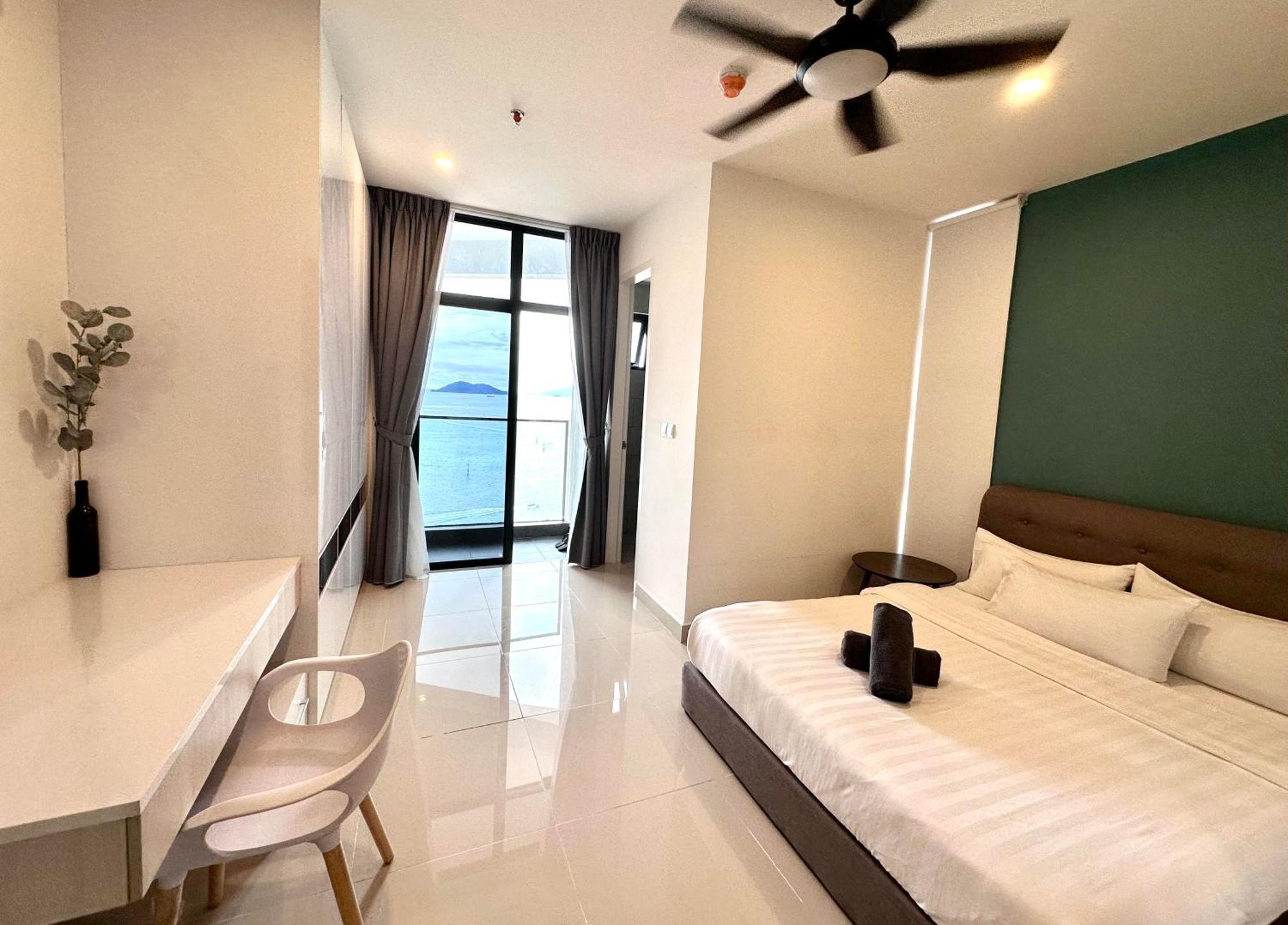 Centre @ The Shore By Casa Yolo Kota Kinabalu