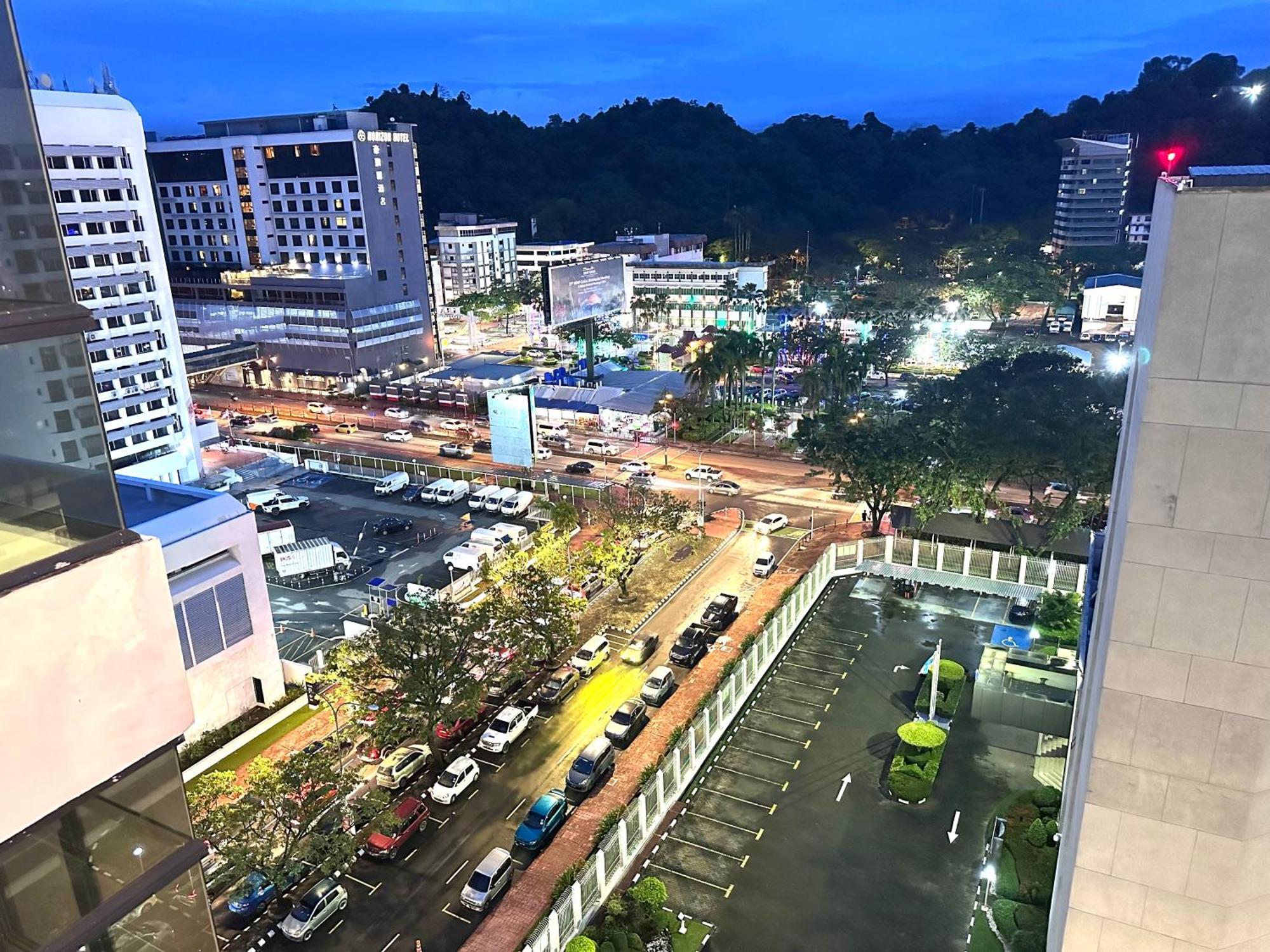 Centre @ The Shore By Casa Yolo Kota Kinabalu