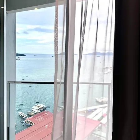 Kota Kinabalu City Centre @ The Shore By Casa Yolo Exterior photo