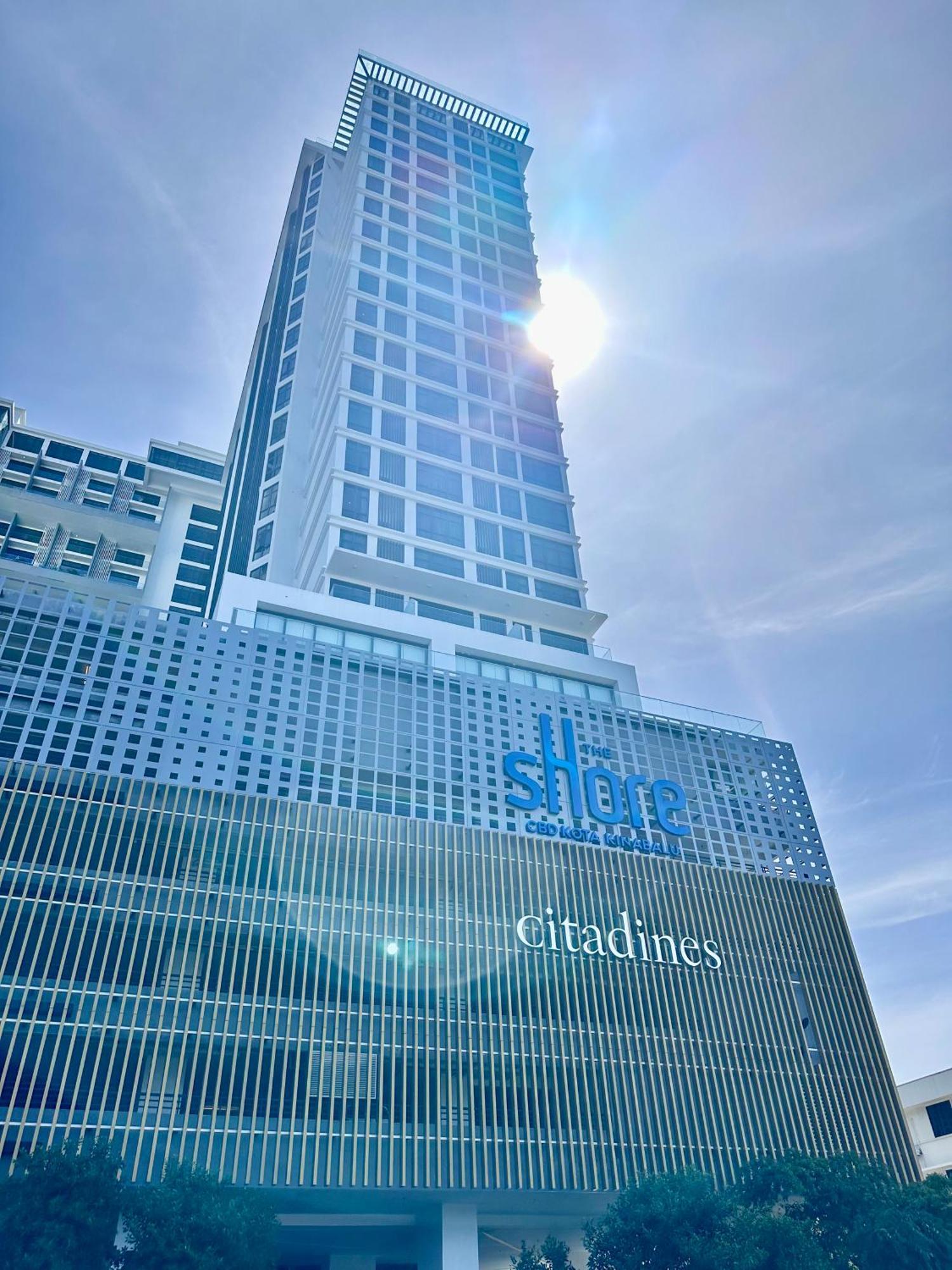 Centre @ The Shore By Casa Yolo Apartemen
