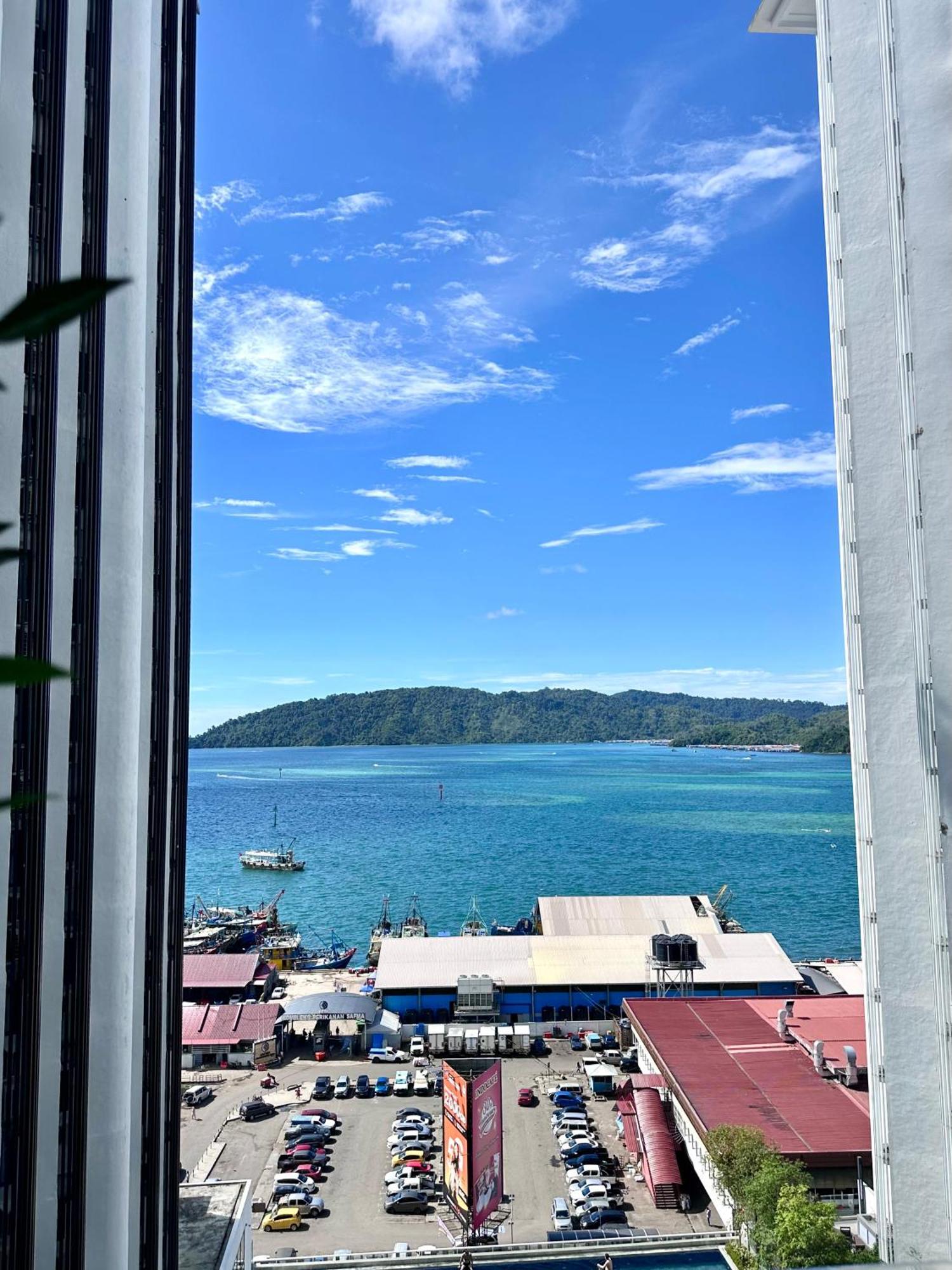Centre @ The Shore By Casa Yolo * Kota Kinabalu
